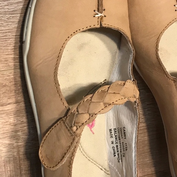 Ros Hommerson Camry Tan Suede‎ Mary Jane Flat - Picture 10 of 16